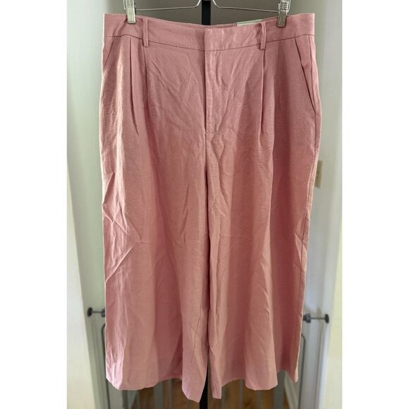 NWT Pink High-Waisted Wide-Leg Cropped Pants With Pleated Front & Side Pockets - Picture 1 of 8